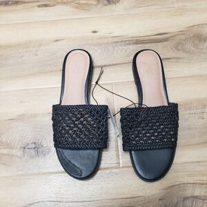 Universal Theards Black Woven Slide Sandals
